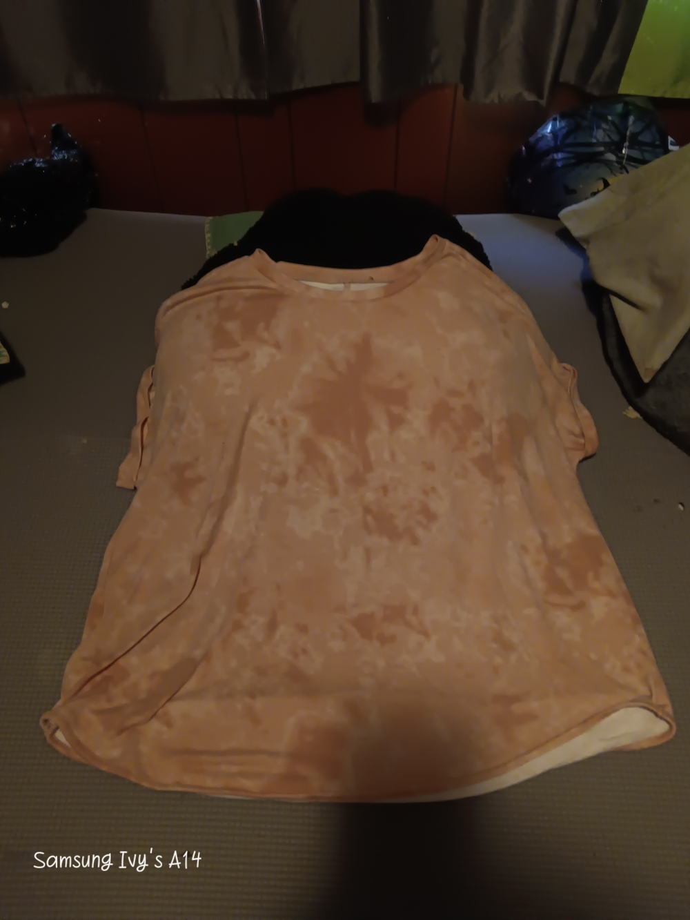 Luxe Peach Tie-Dye Short Sleeve Tee - Picture 2 of 3